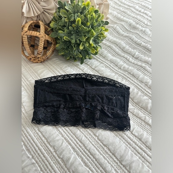 Free People Intimately Scallop Lace Bandeau in Black Size XS - Picture 6 of 14